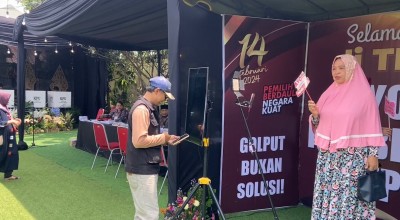 Intip TPS Berkonsep Wedding di Kediri, Emak-emak Bisa Selfie 360