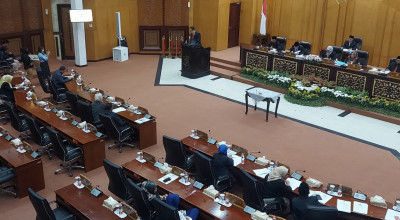 22 Nama Caleg Incumbent Angkat Koper dari DPRD Surabaya