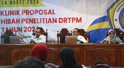 Lemlit Unitomo Gelar Klinik Proposal Hibah Penelitian DRTPM 2024