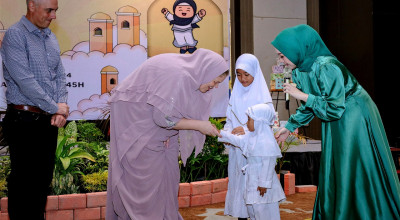 Feeport Indonesia Smelter Gresik Santuni Anak Yatim Sekitar Perusahaan