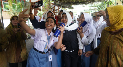 Bupati Ikfina Rangkul Pelajar Mojokerto dengan Gemoy!