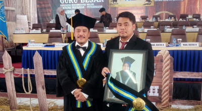 Kisah Pengukuhan Pasangan Guru Besar UMM, Ditemani Kursi Kosong Mendiang Istri