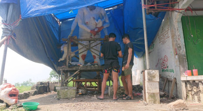 Warga Lintas Agama Desa Balun Lamongan Buat Ogoh-ogoh Jelang Nyepi