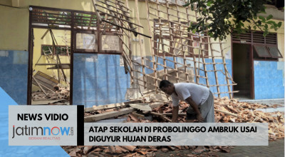 Video: Atap Sekolah di Probolinggo Ambruk Usai Diguyur Hujan Deras