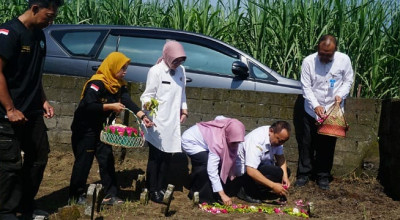 Tradisi Ziarah di Kompleks Makam Tanpa Nama Tulungagung Jelang Ramadan
