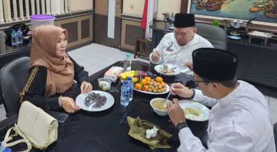 Ning Lia dan La Nyalla Dulu Bersaing, Kini Makan Bareng 1 Meja
