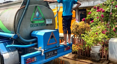 Perumda Delta Tirta Sidoarjo Salurkan 200 Ribu Liter Air Bersih untuk Korban Banjir