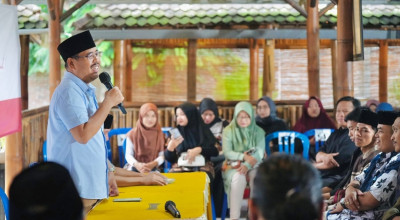 Mahasiswa dan Santri Jombang Antusias Ikuti Tadarus Politik Bareng Gus Sadad