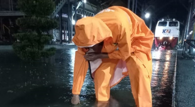 KA Pandalungan Relasi Gambir - Jember Alami Keterlambatan Gegara Banjir Semarang