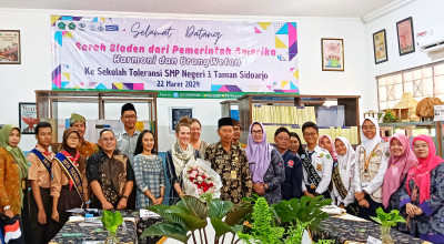 USAID Bahas Toleransi dengan Pelajar SMPN 1 Taman Sidoarjo