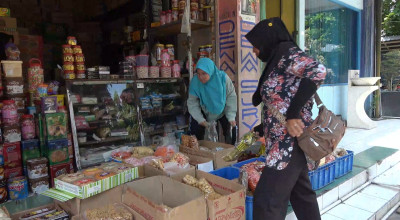 Pedagang Kue Lebaran di Lamongan Sepi Pembeli, Dampak Online Shop?