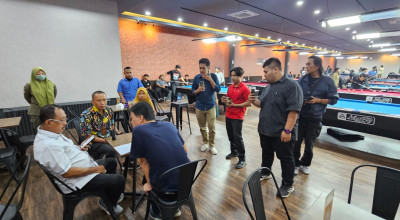 Pengunjung 3 Rumah Biliar di Surabaya Dibubarkan, Tak Kantongi Izin Ramadan