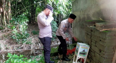11 Kotak Amal Ditemukan di Pinggir Sungai Blitar, Kondisi Kosong dan Rusak