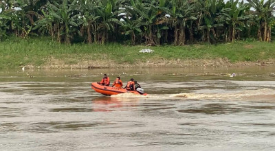 Jasad Penambang Pasir Warga Bojonegoro Ditemukan Mengambang di Bengawan Solo