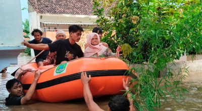 BPBD Distribusikan Logistik untuk Warga Terdampak Banjir Pasuruan