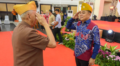 Kemenhan RI Nobatkan Eri Cahyadi jadi Anggota Kehormatan LVRI