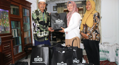 SIG Gelar Pasar Murah, Salurkan 6.000 Paket Sembako di Area Operasi