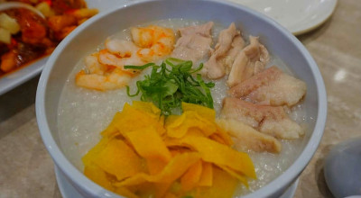Buka Puasa dengan Bubur Seafood Ta Wan, Dijamin Halal