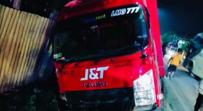 Truk Ekspedisi Tabrak Pemotor hingga Tewas di Bojonegoro