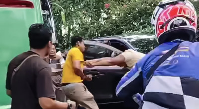 Kenek Terlibat Adu Jotos di Bojonegoro, Polisi Ancam Cabut Izin Trayek Bus