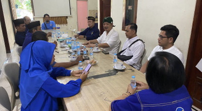 Bos Rokok Daftar Bacabup Kediri Lewat NasDem, Bersaing dengan Mas Dhito