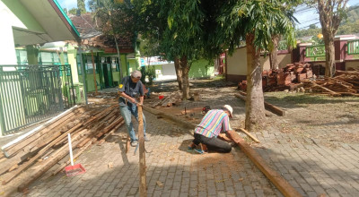 Pemprov Jatim Mulai Benahi 331 Fasum Terdampak Gempa di Pulau Bawean
