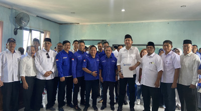 Ipong Muchlissoni Daftar Bacabup ke Partai Demokrat dan PAN dalam Sehari