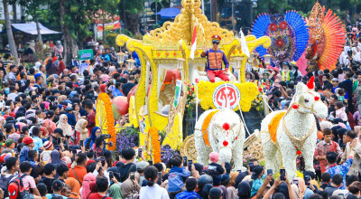 Dekranasda Promosikan Wisata Kota Lewat Mobil Hias The Beauty of Shinning Batu