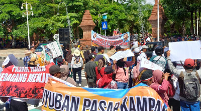 Pedagang Pasar Tradisional di Trenggalek Unjuk Rasa, Retribusi Naik 400 Persen