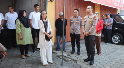 Polres Malang Bantu Prasarana UMKM Keluarga Korban Tragedi Kanjuruhan