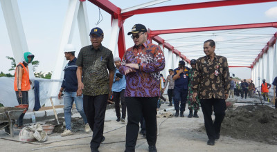 Mas Dhito Pastikan Juli Jembatan Jongbiru Kediri Siap Diresmikan