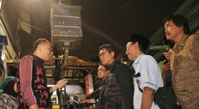 113.426 PJU Dipasang hingga Perkampungan, Surabaya Bebas Gelap 3,5 Tahun