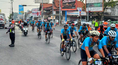 Ratusan Personel Amankan Tour de Panderman Melintas di Sidoarjo