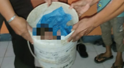 Geger Tangis Bayi dalam Ember Bekas Cat di Depan Rumah Warga Jember