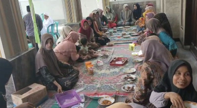 Mengenal Azera, Tradisi Masyarakat Bangkalan Kunjungi Jamaah Pulang Haji