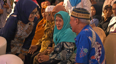 Melihat Kesiapan Pesta Kebun Pernikahan 330 Calon Pengantin di Surabaya