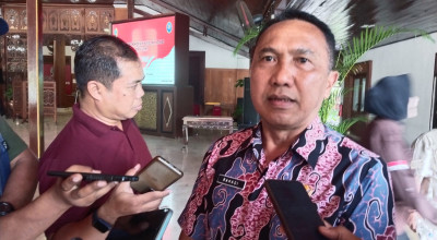 Disdik Tulungagung Tegas Melarang Sekolah Jual Seragam