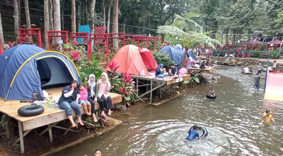 Rekomendasi Wisata Alam di Jember, Kampung Durian Pakis Ramai saat Idul Adha