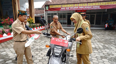 Bupati Banyuwangi Serahkan 26 Kendaraan Operasional Kesehatan untuk Blusukan