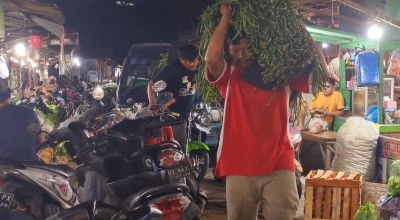 Blusukan ke Pasar Mangga Dua Surabaya, Siapkan Banyak Receh untuk Parkir