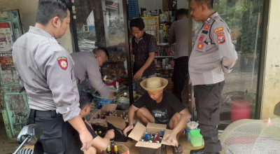 Polres Sumenep Razia Warung, Amankan Puluhan Botol Miras Beragam Merek