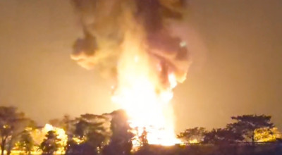 Truk Tangki Pertamina Terbakar di Tol Ngawi