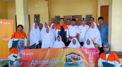 Pemkab Lamongan Bangga 8 Warga dari Kumpulan BTPN Syariah Bisa Umrah Gratis