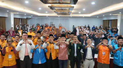 6 Partai Non-Parlemen Jember Deklarasi Dukung Gus Fawait Si Anak Desa