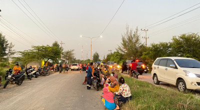 Tangki Pertamina Tuban Bocor, Ribuan Warga Desa Tasikharjo Mengungsi