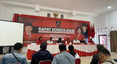 Dokter Ari Purnomo Adi Daftar jadi Calon Wakil Bupati Kediri Lewat PDIP