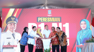 Pemkot Surabaya Sediakan 1 RW 1 Nakes dan 1 Ambulans Kelurahan