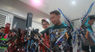 Mengenal Koguri, Komunitas Pecinta Gundam Kediri yang Banyak Diikuti Bapak-bapak