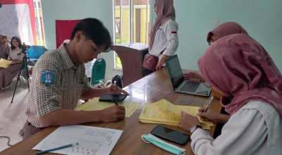 Pemkot Mojokerto Gencar Jemput Bola Perekaman KTP di SMA
