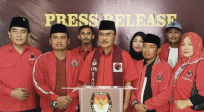 DPC PDIP Bangkalan Respons Pengunduran Diri Mahhud usai Rumah Digeledah KPK